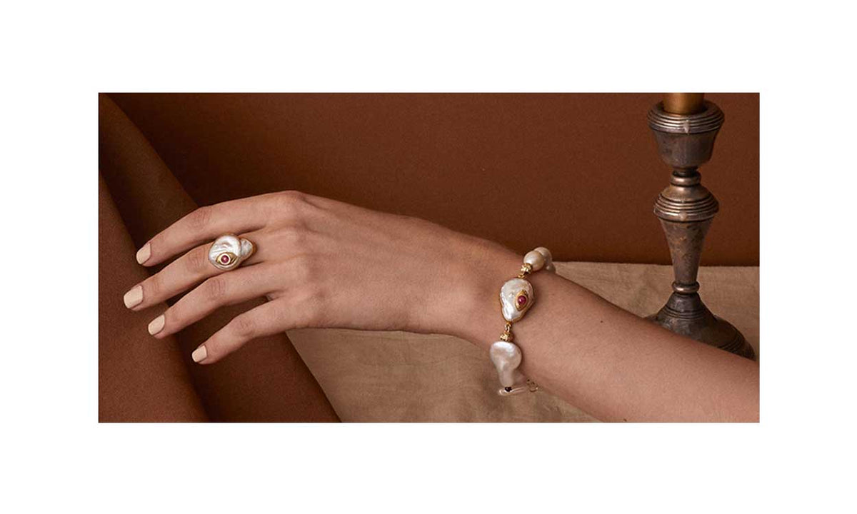 Moonglow Gold-Plated Initial Pearl Bracelet, Vintouch Italy